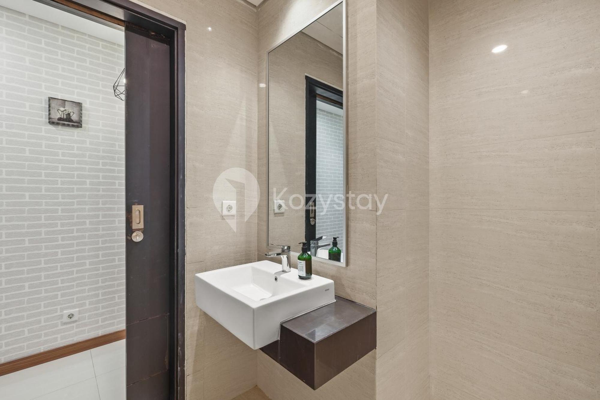 Meadow By Kozystay - Newly Renovated - Kebon Jeruk Jakarta Eksteriør bilde